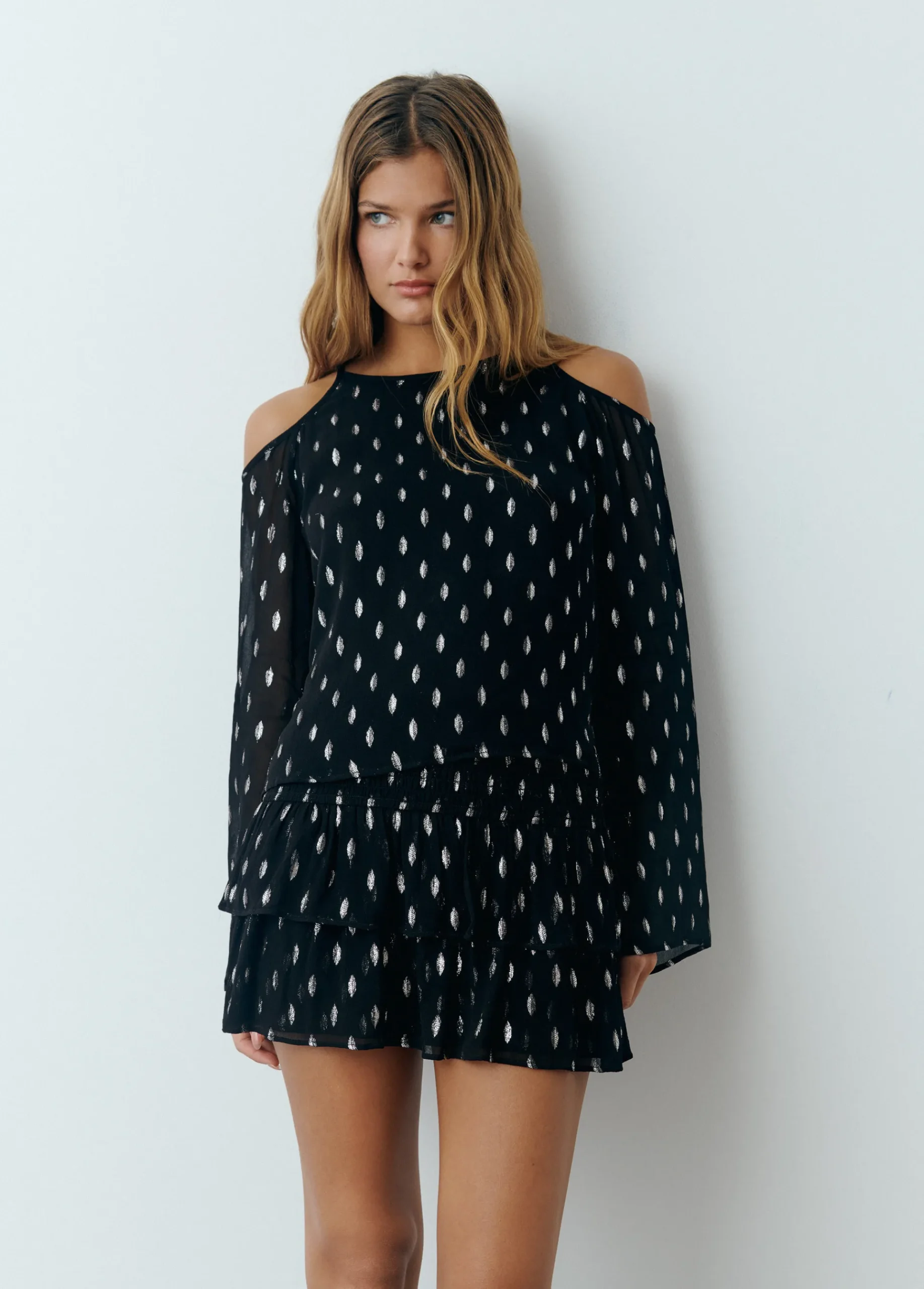 Brownie Camisas Y Blusas|Total Look*Blusa offshoulder brillo Negro