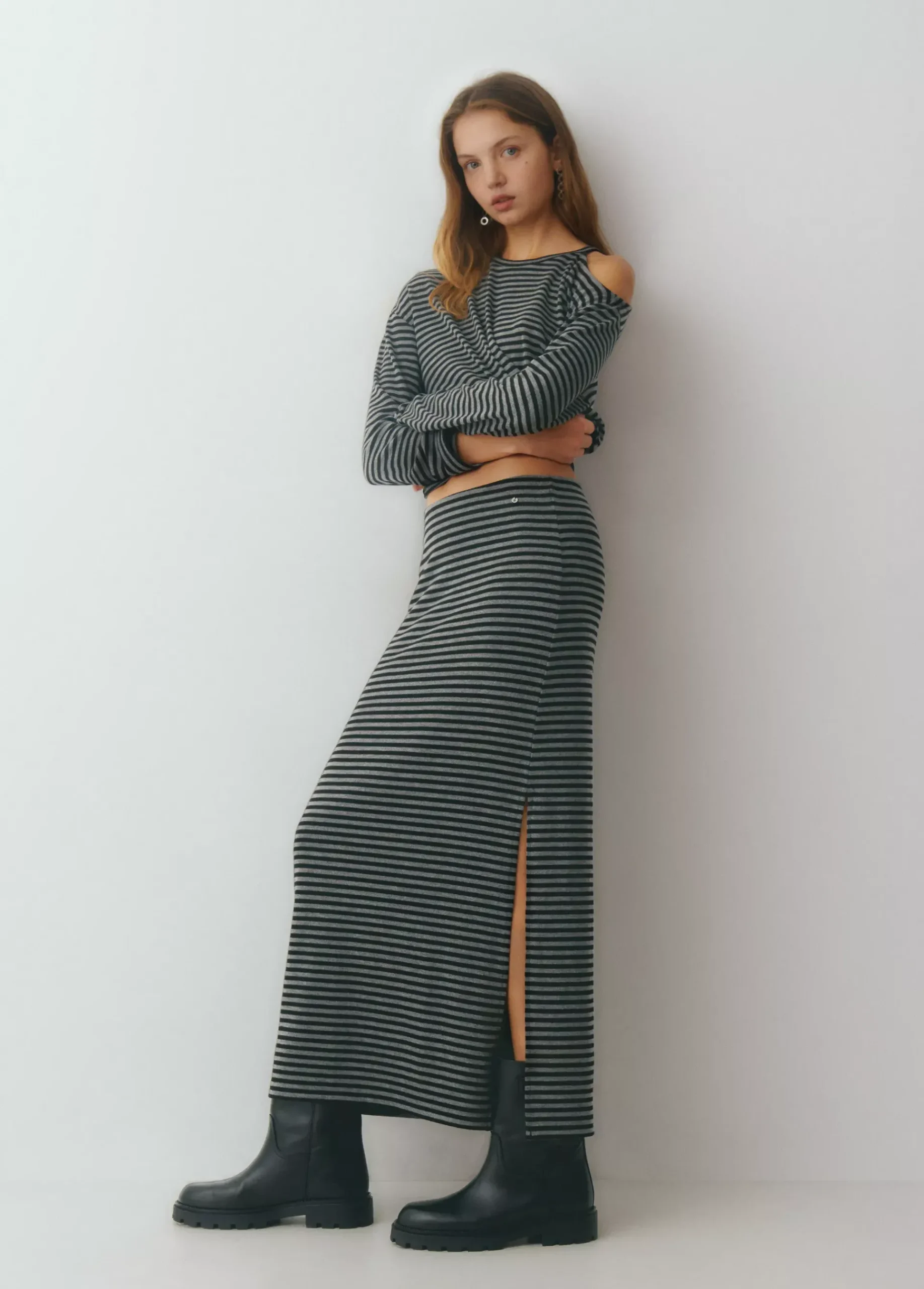 Brownie Faldas|Total Look*Falda midi raya tejida bicolor Negro