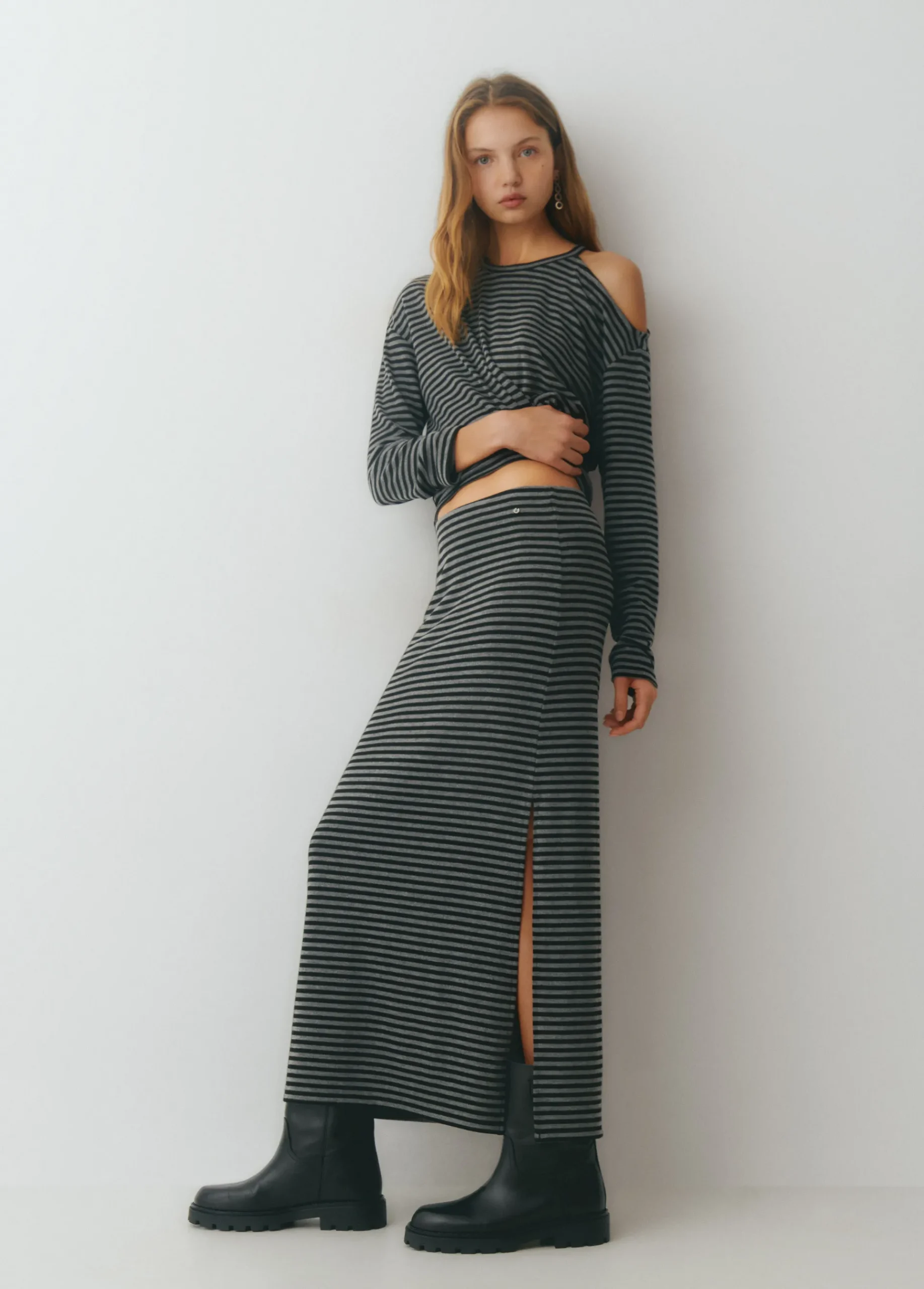 Brownie Faldas|Total Look*Falda midi raya tejida bicolor Negro