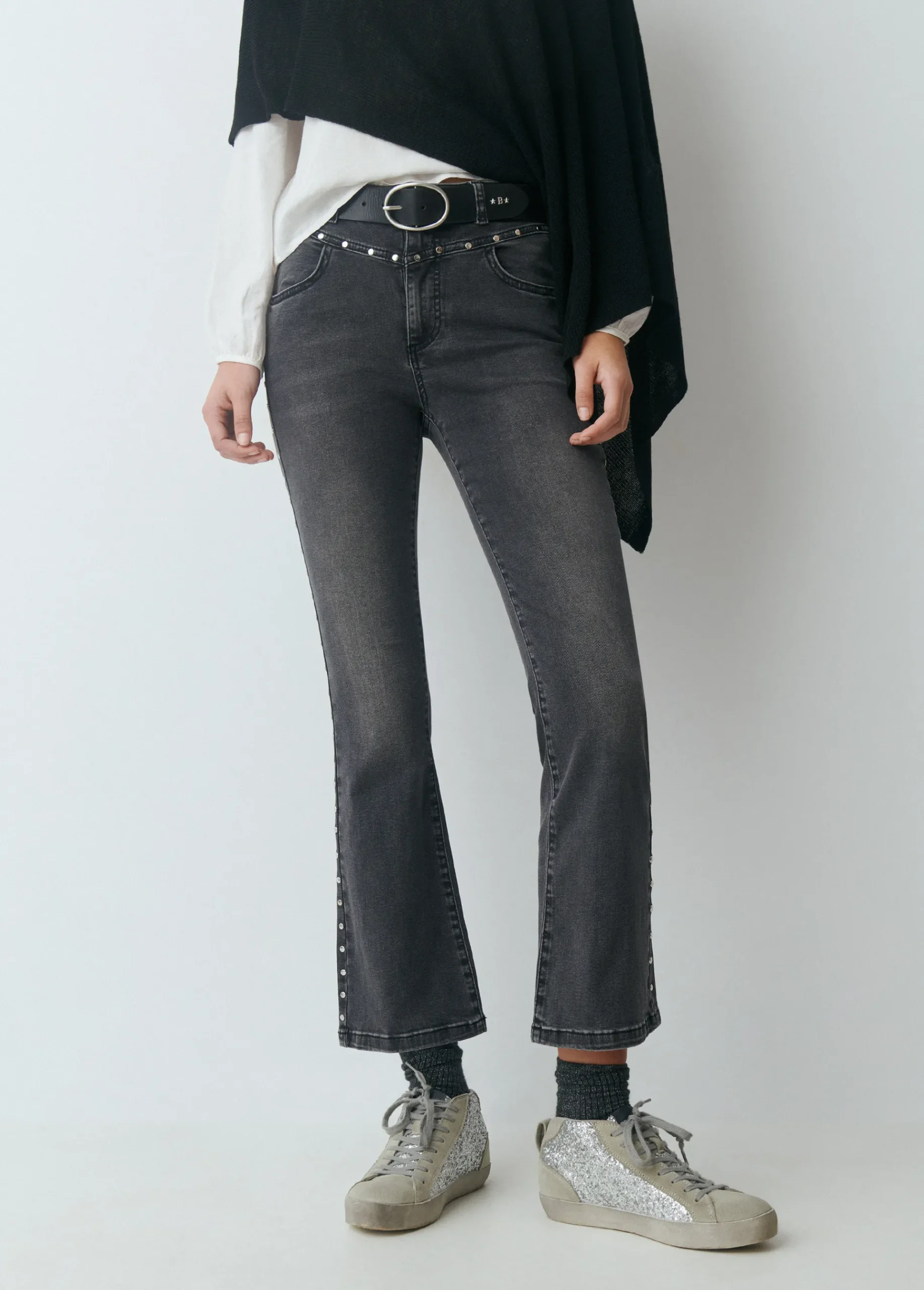 Brownie Jeans*Jeans flare cropped tachas Negro