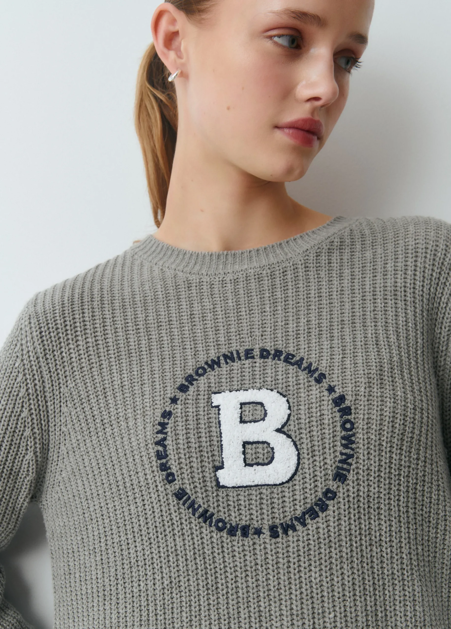 Brownie Jerséis|Punto*Jersey escudo bordado Gris