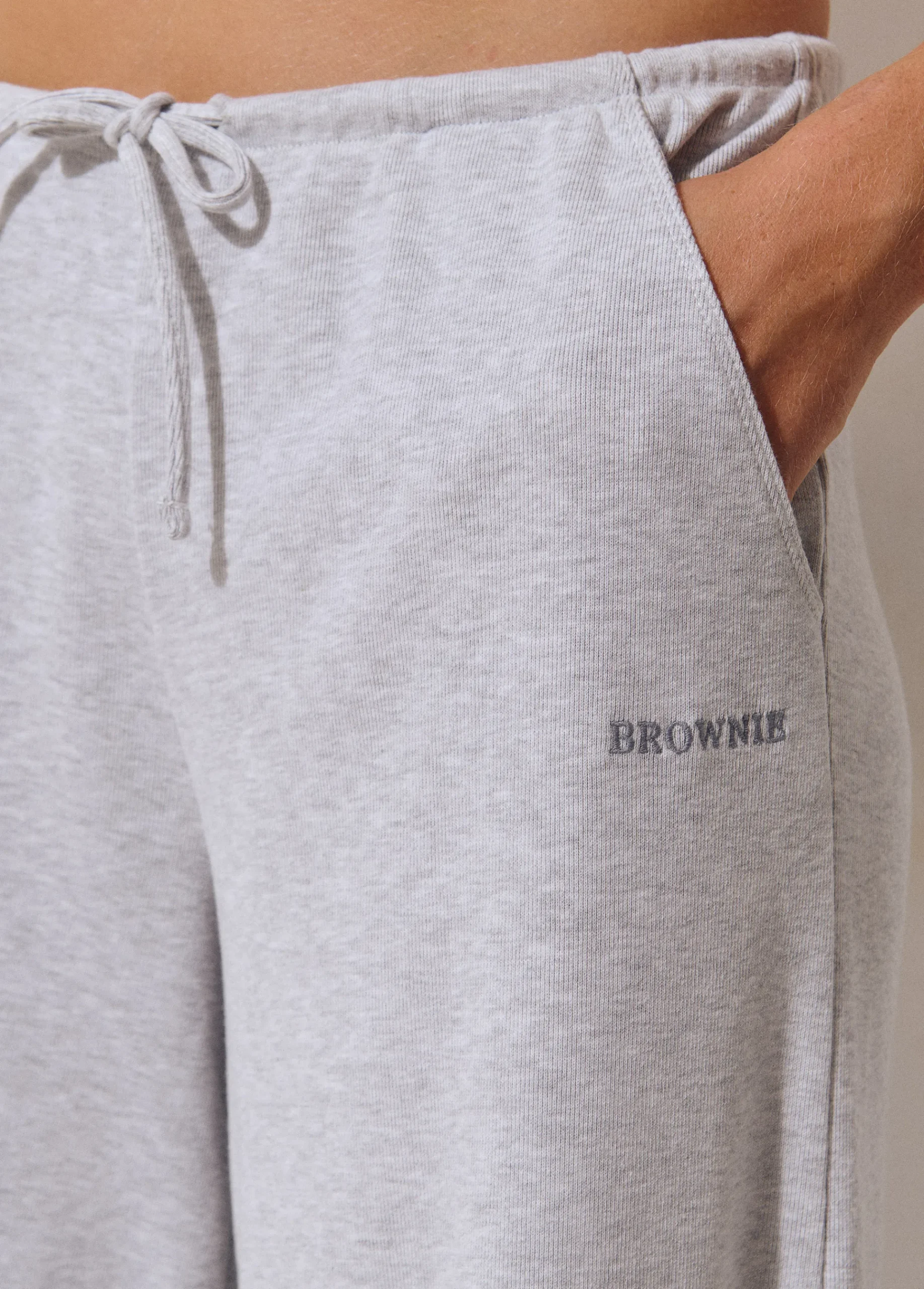 Brownie Pantalones*Pantalón felpa bordado Gris