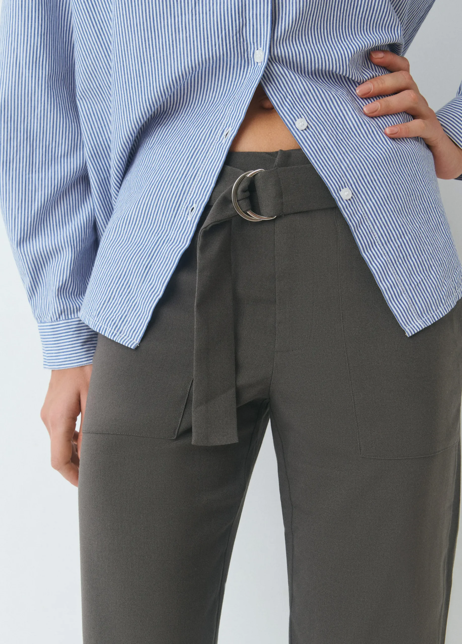 Brownie Pantalones*Pantalón recto con cinturón Topo