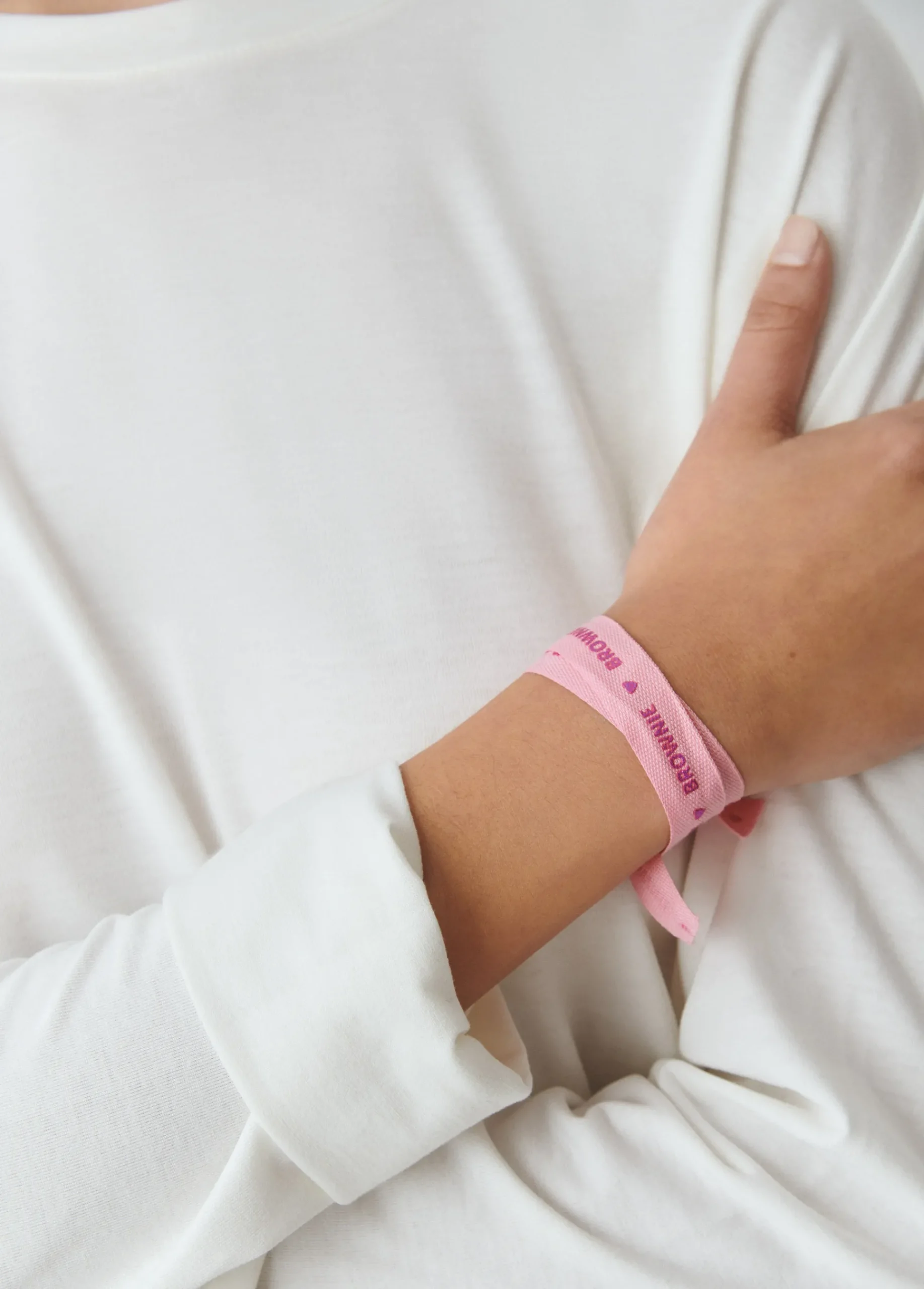 Brownie Bisutería*Pulsera colaboración con la AECC Rosaclaro