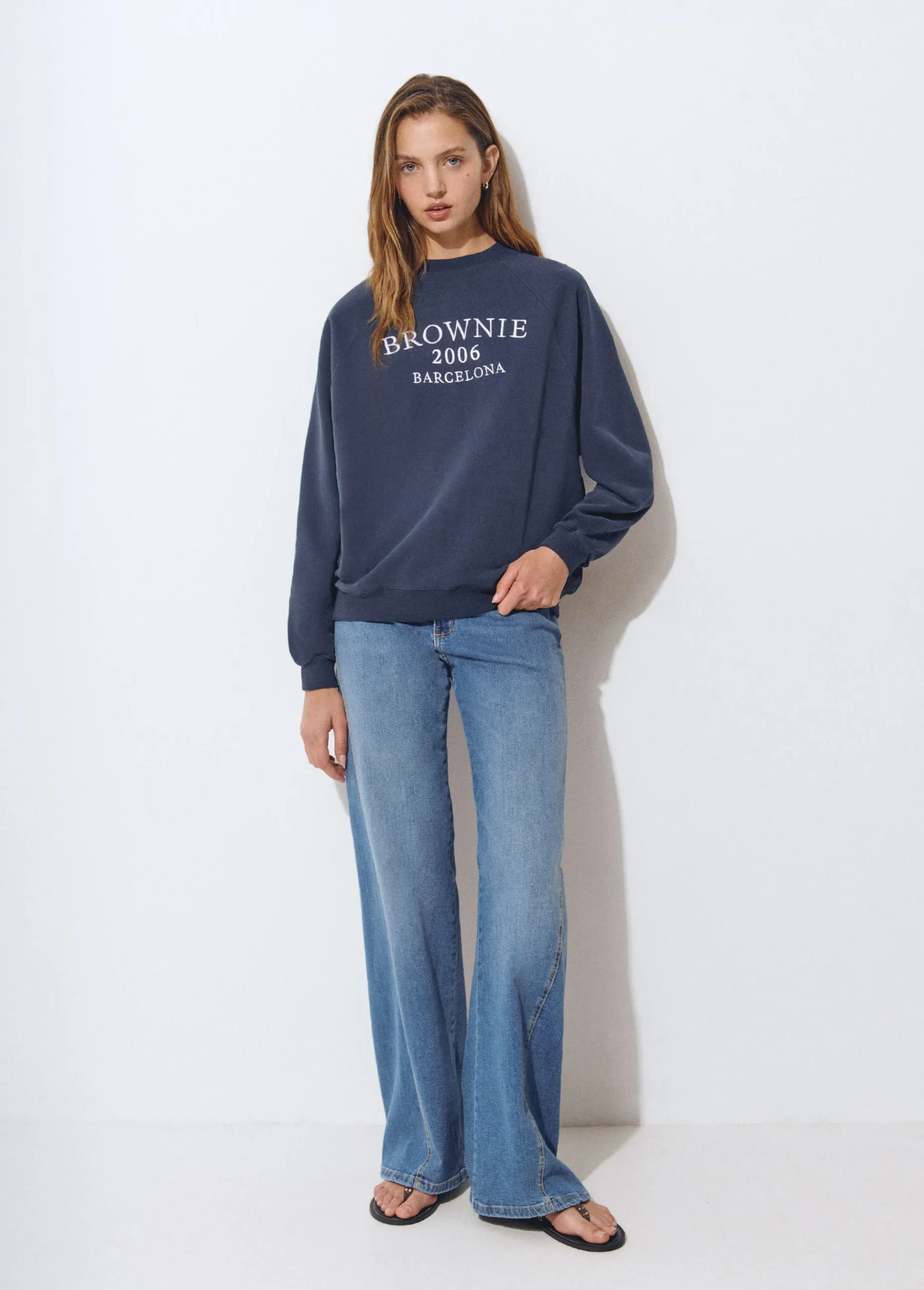 Brownie Sudaderas*Sudadera bordada manga ranglan Azulmarino