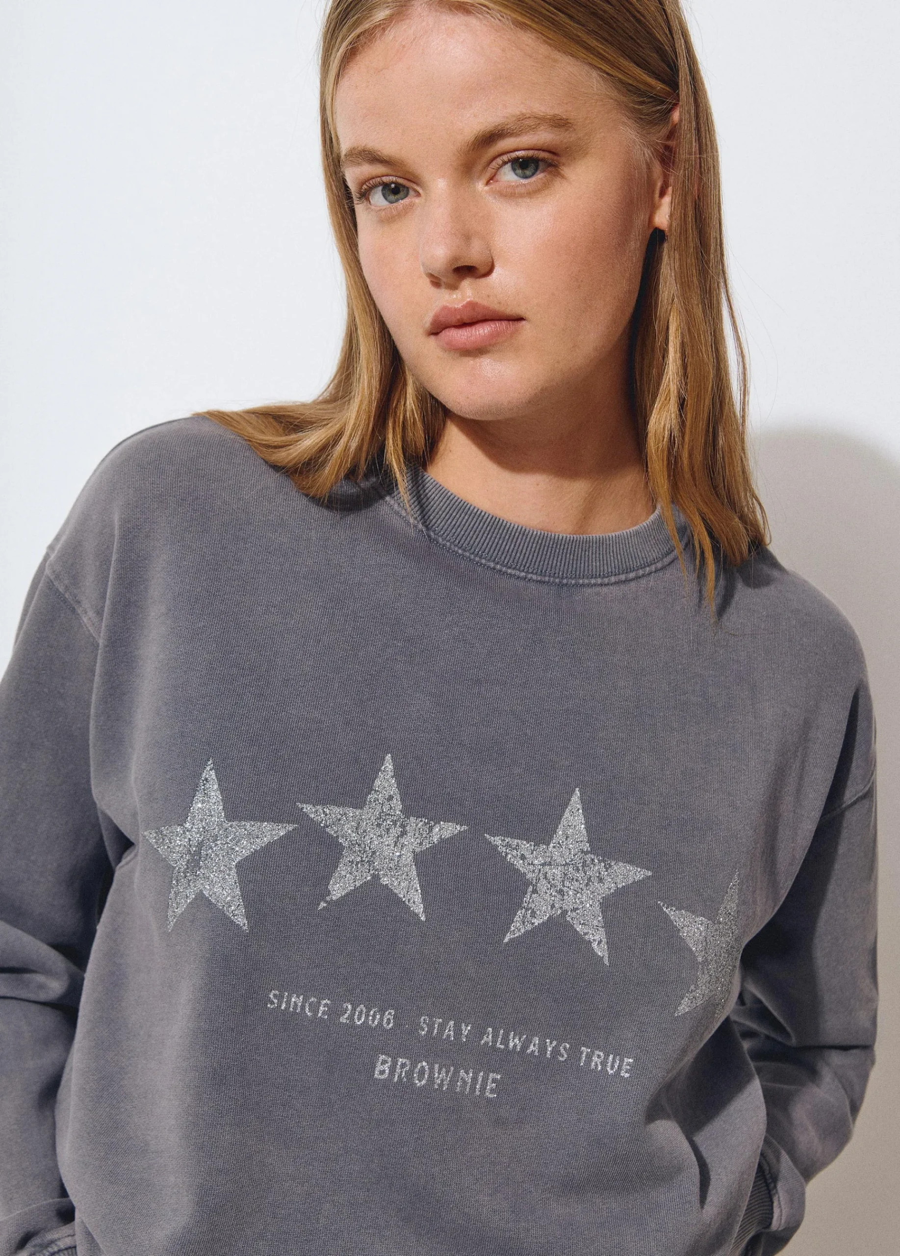 Brownie Sudaderas*Sudadera print estrellas Gris